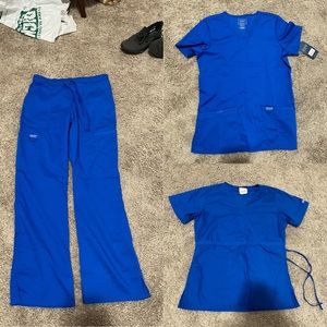 Scrub set in royal blue 🦋